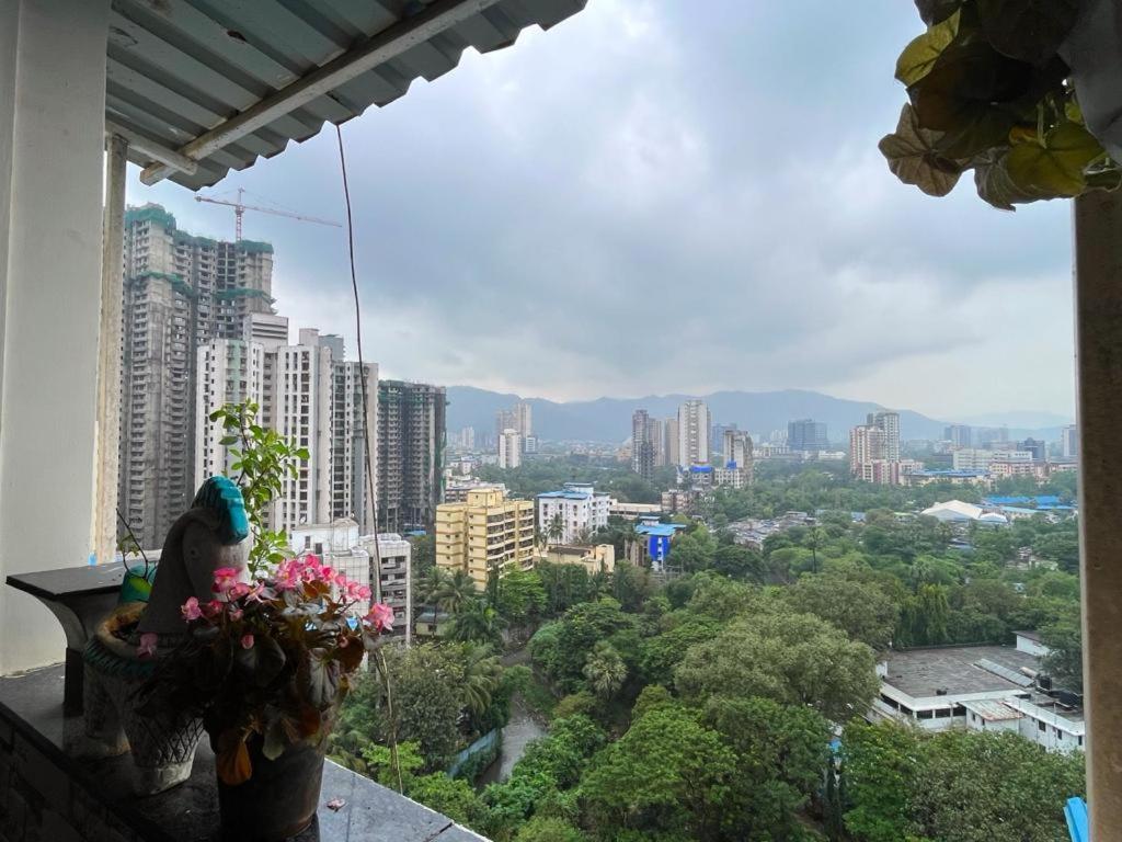 Calm Private Room With Beautiful View ムンバイ エクステリア 写真